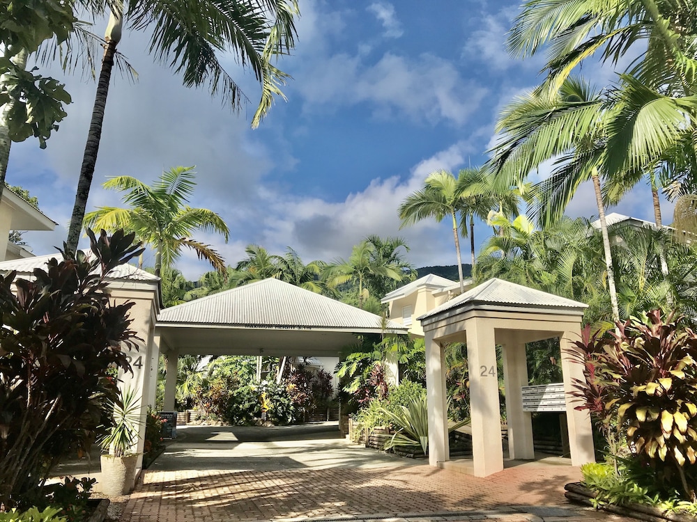 The Villas Palm Cove - Accommodation Guide
